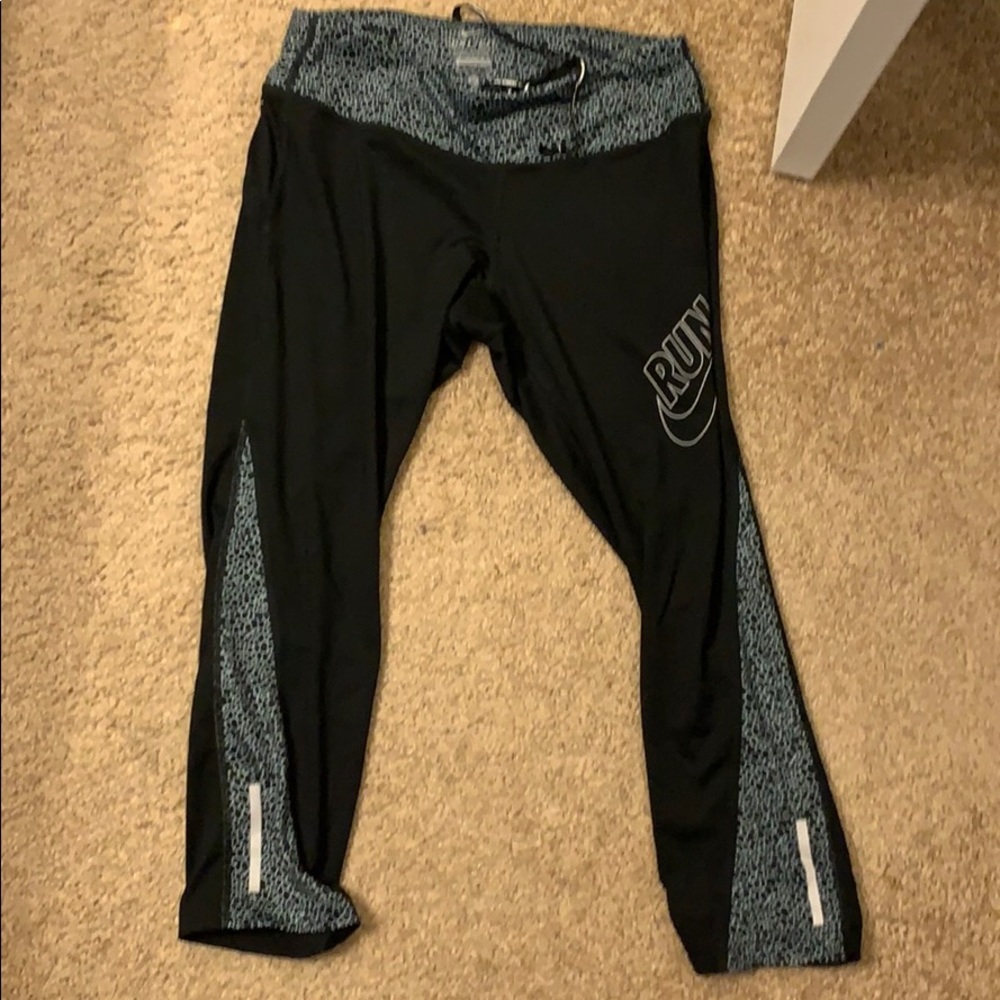 Running capris